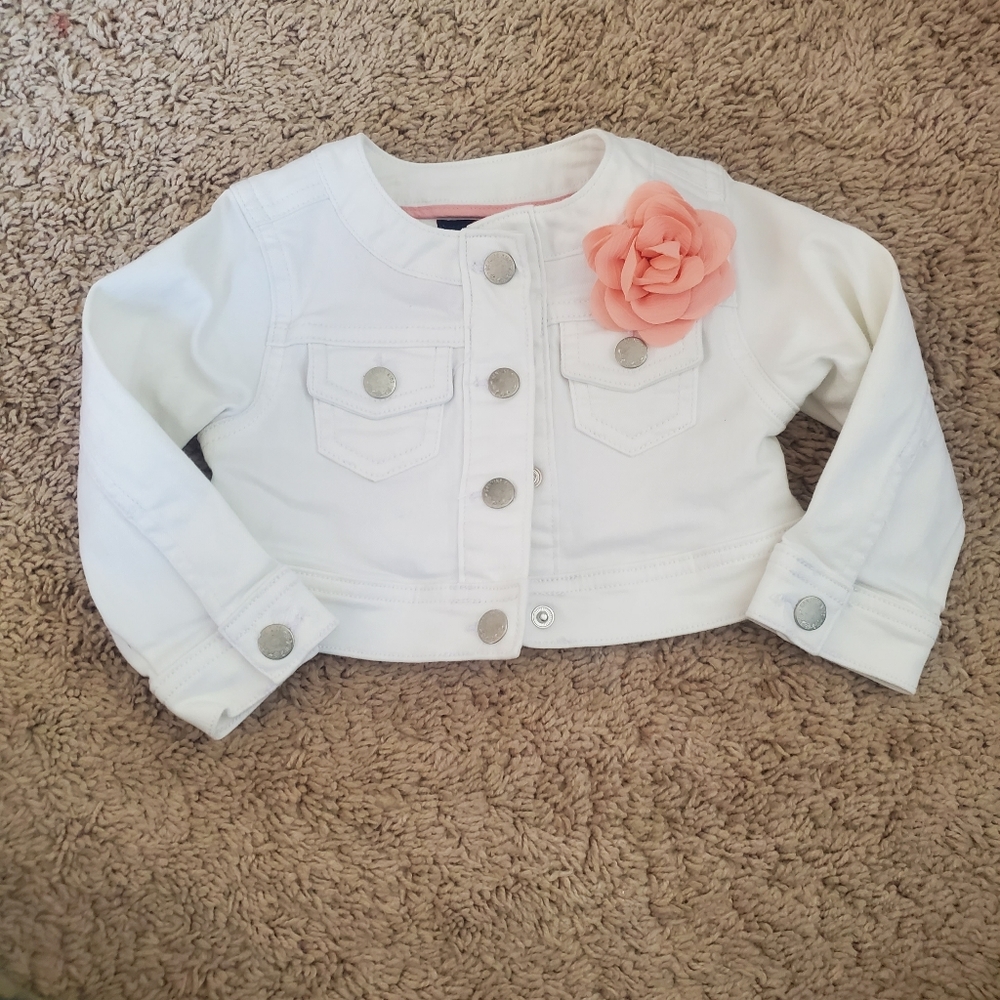 Adorable cropped Jean jacket